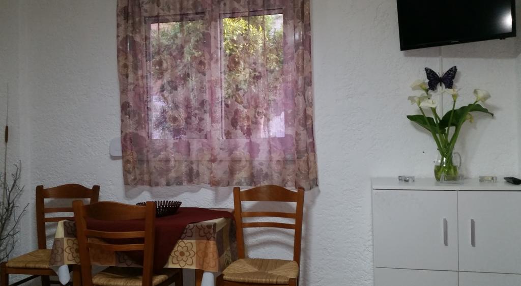 Apartment Xenia *